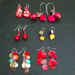6 pairs of colorful earrings.